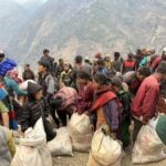खार्पुनाथको वडास्तरमै हेलिकप्टरमार्फत नुन ढुवानी