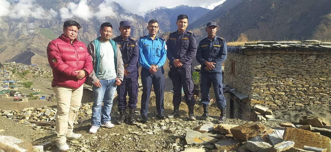 पुथा उत्तरगंगा गाउपालिका वडा नम्बर १ प्रहरीकाे भवन  शिलान्यास