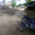 बाँके राष्ट्रिय निकुञ्जले ग्राेभेल उठाउँन नदिँदा बाटाे निर्माण कार्य राेकियाे