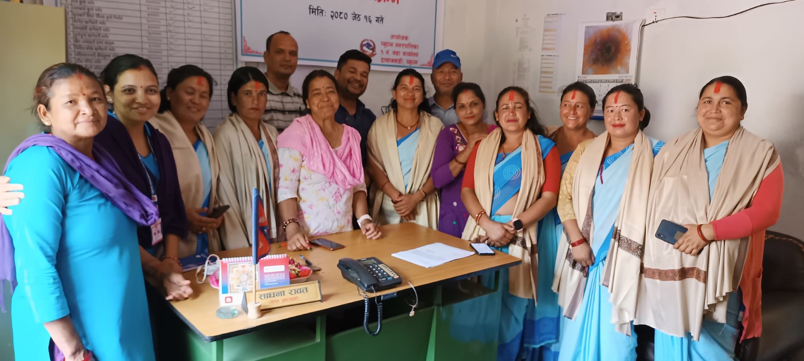 वडा कार्यालयद्वारा महिला स्वास्थ्य स्वयंसेविकालाई प्रोत्साहन स्वरुप सम्मान