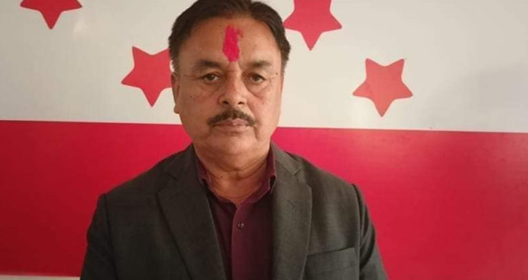 मन्त्री बन्दै कांग्रेस सांसद सुरेन्द्र आचार्य