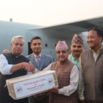 भारतद्वारा नेपाल सरकारलाई १६ कराेडकाे भूकम्प राहत सामग्री हस्तान्तरण